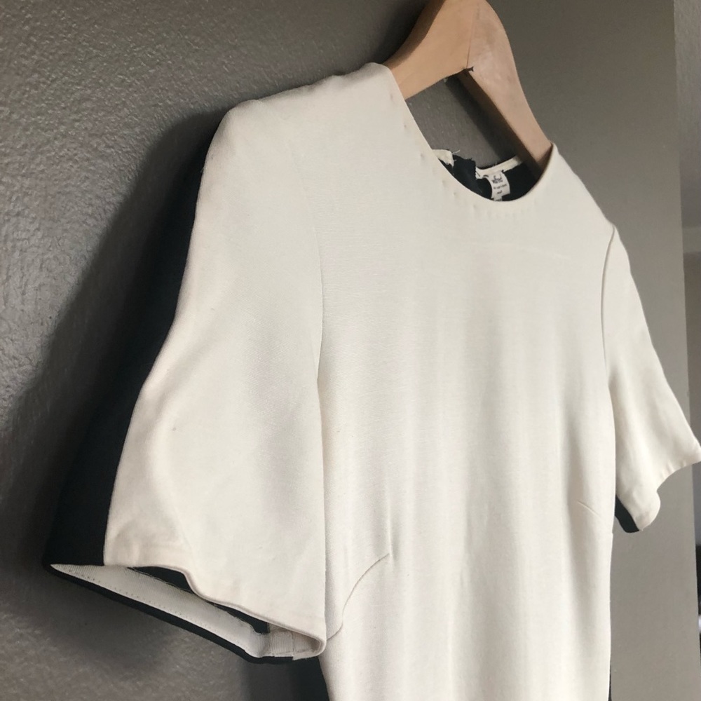 ⭐️HP⭐️ Aritzia Bodycon dress- small - Picture 6 of 12